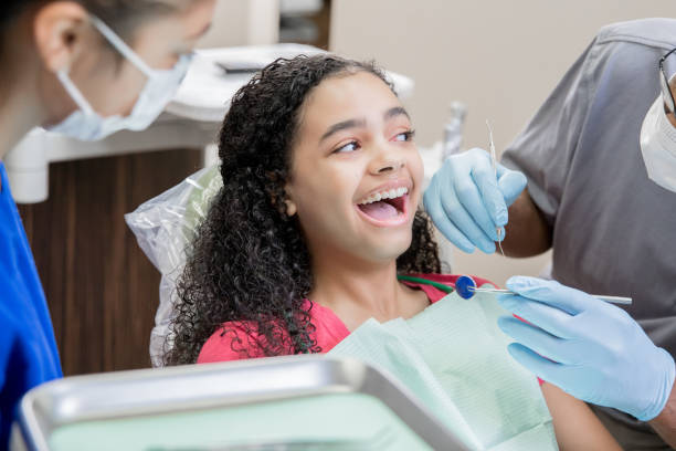 Best Emergency Tooth Extraction in Loogootee, IN